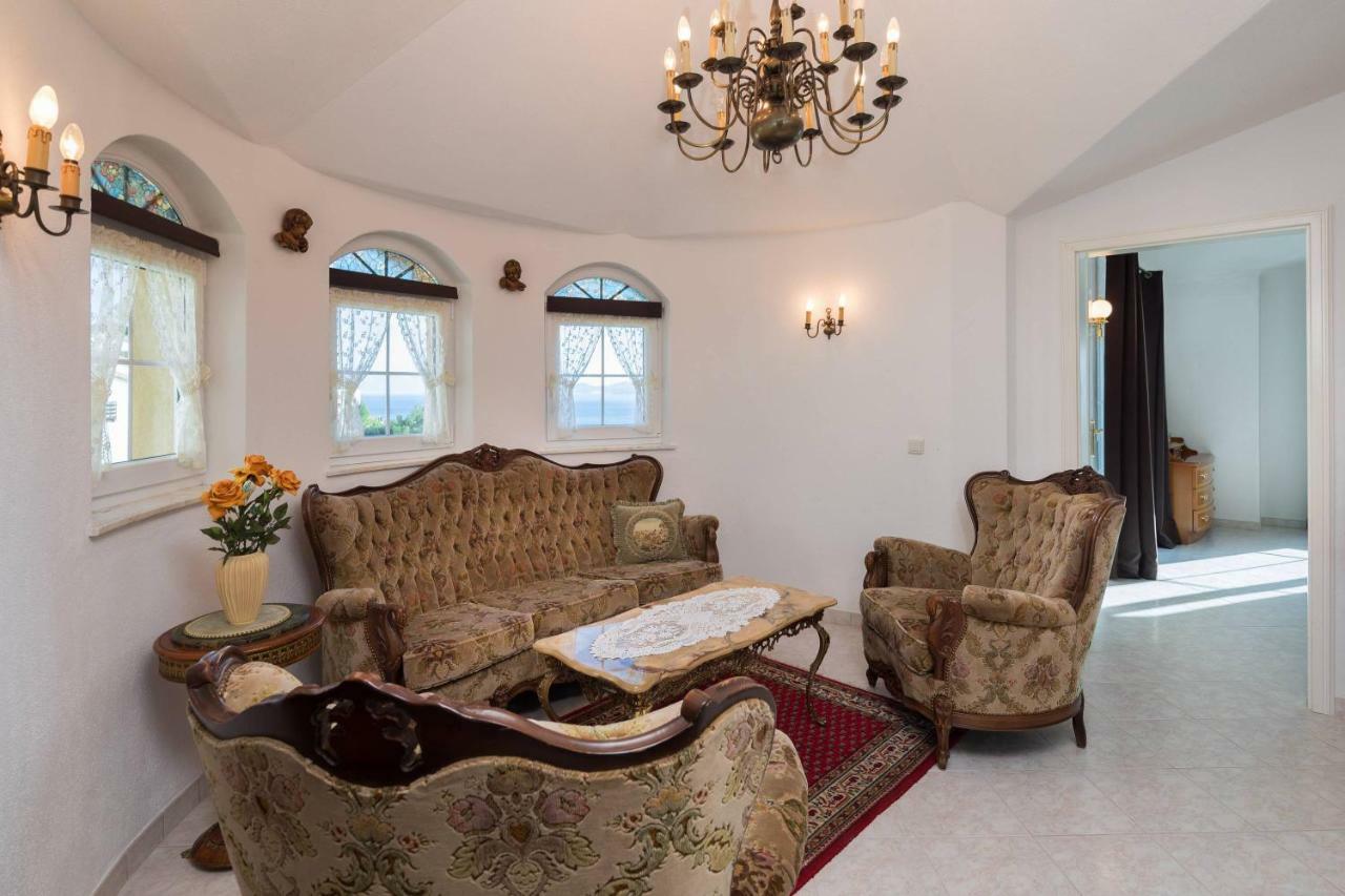 לוקבה Villa Contessa מראה חיצוני תמונה