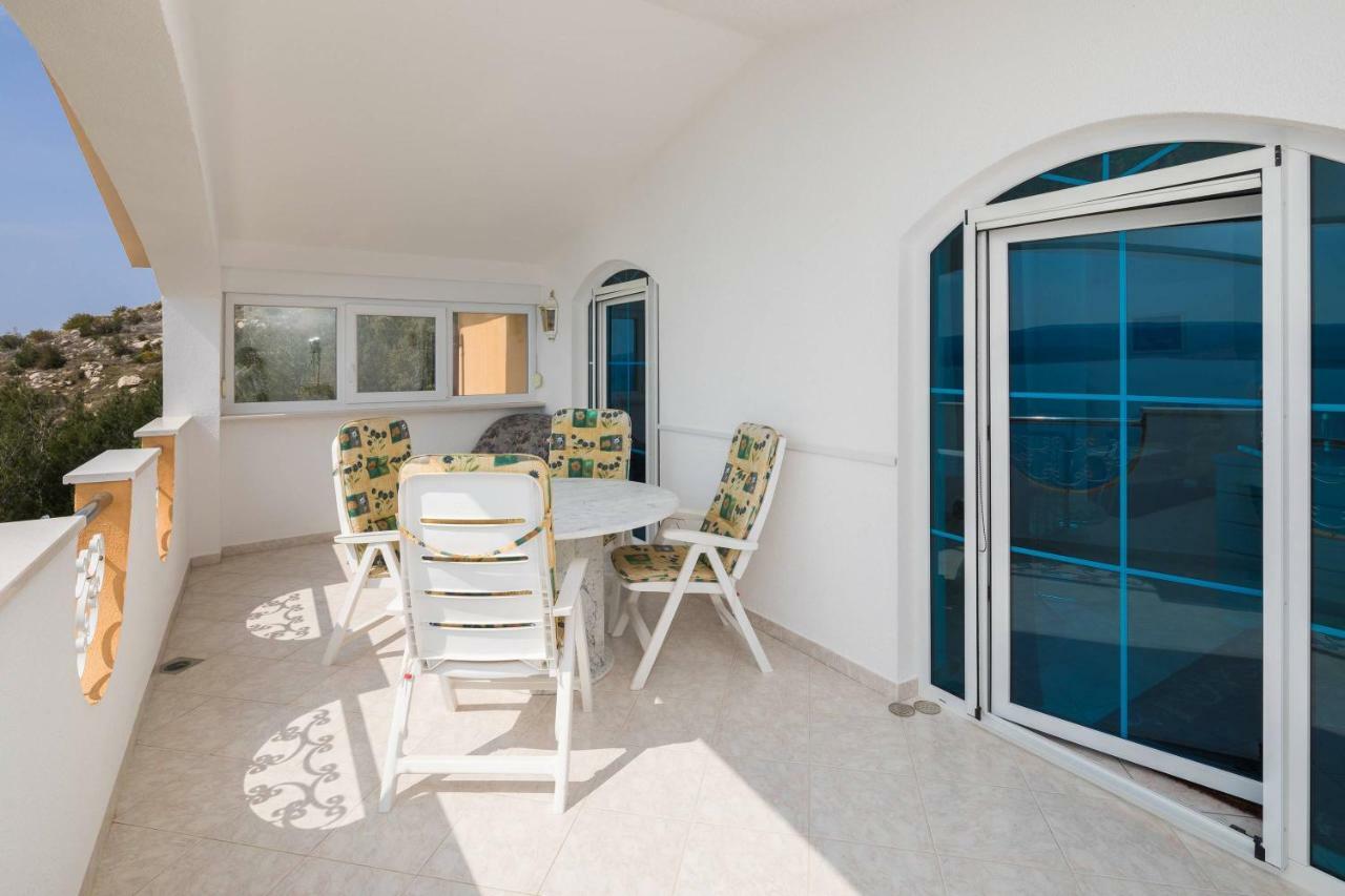 לוקבה Villa Contessa מראה חיצוני תמונה