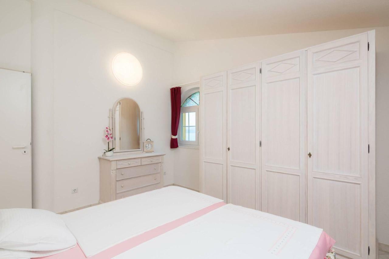 לוקבה Villa Contessa מראה חיצוני תמונה